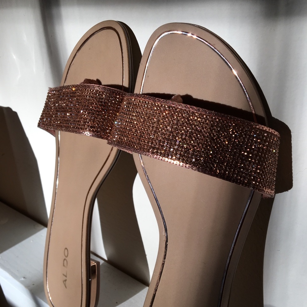 ALDO Rose Gold Sandals ✨size 6 1/2